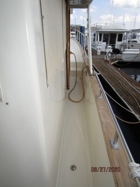 2004 Mariner "38" Europa