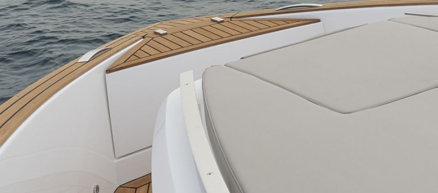 38' 2021 Astondoa 377 Coupe Outboard