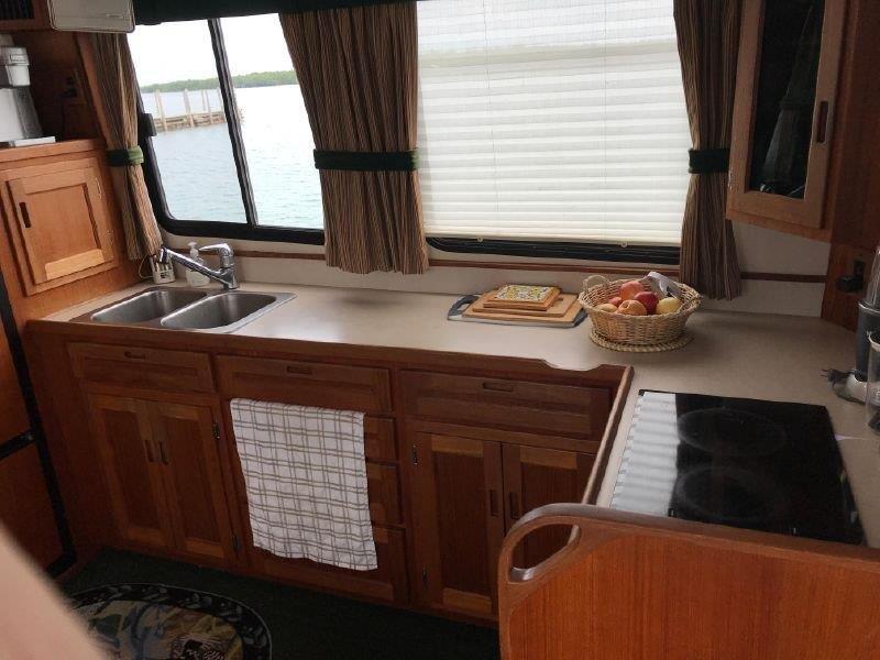 2001 Nordic Tugs 37