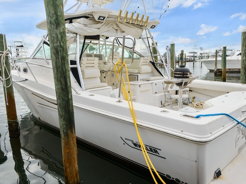 35' 2002 Boston Whaler 350 Defiance