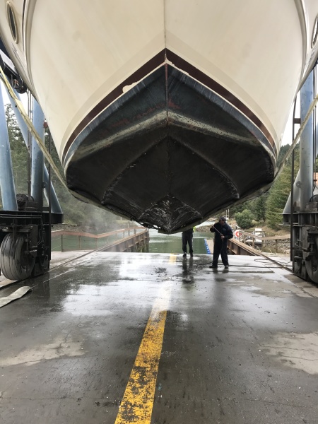 1983 Sea Ray 390 Sportfish