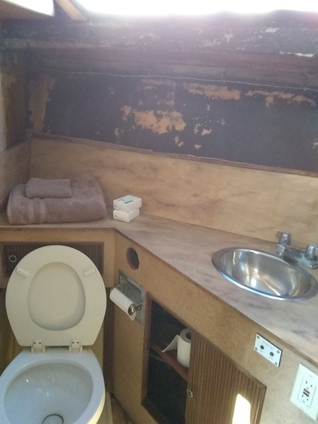 1983 Sea Ray 390 Sportfish
