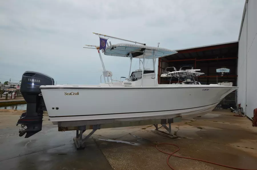 2002 SeaCraft 32 Master Angler