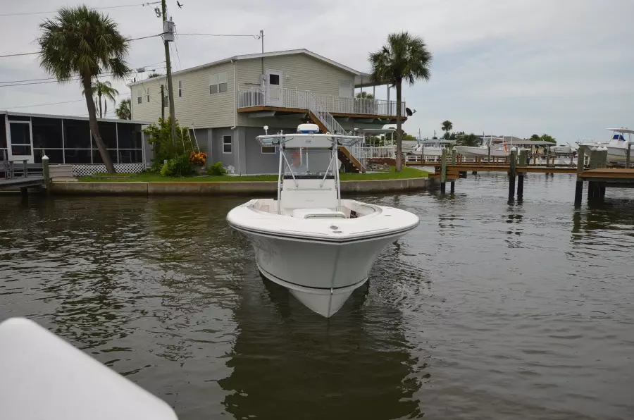 2002 SeaCraft 32 Master Angler