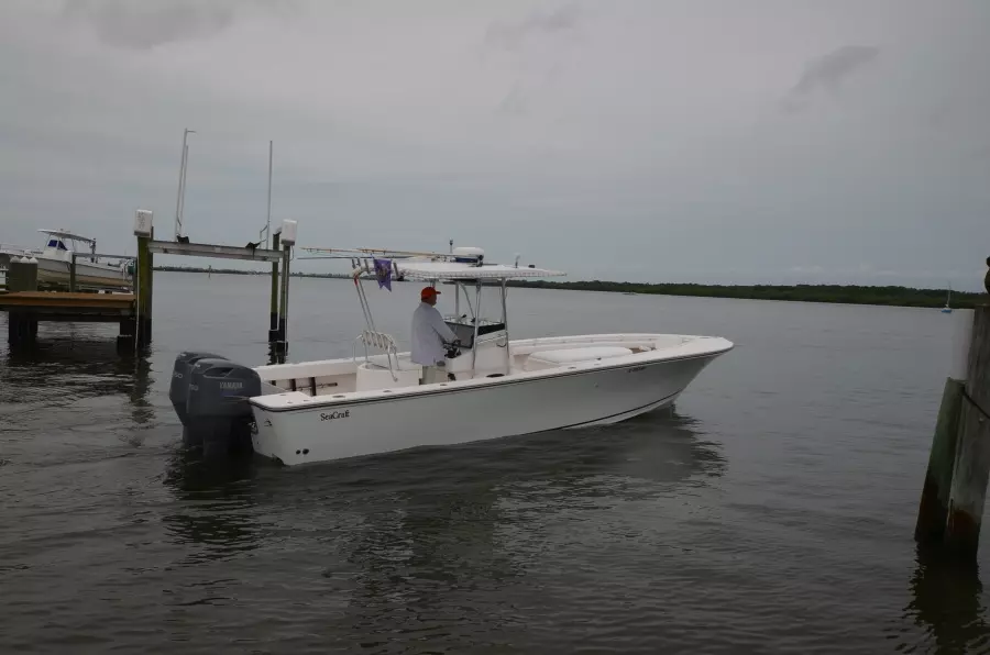 2002 SeaCraft 32 Master Angler