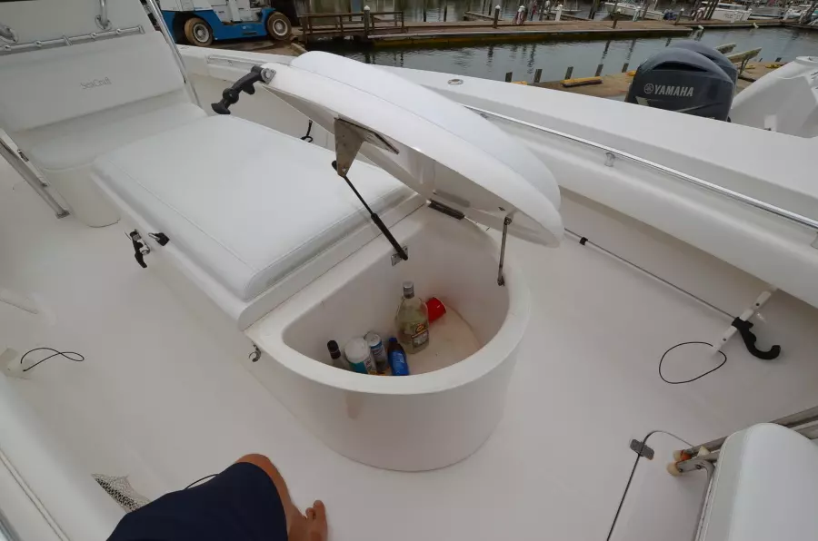 2002 SeaCraft 32 Master Angler