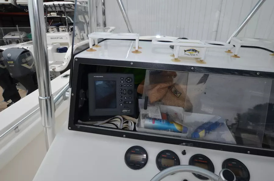 2002 SeaCraft 32 Master Angler