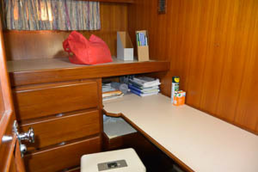 1987 CHB Sea Master Sundeck