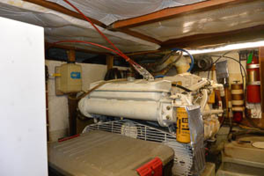 1987 CHB Sea Master Sundeck