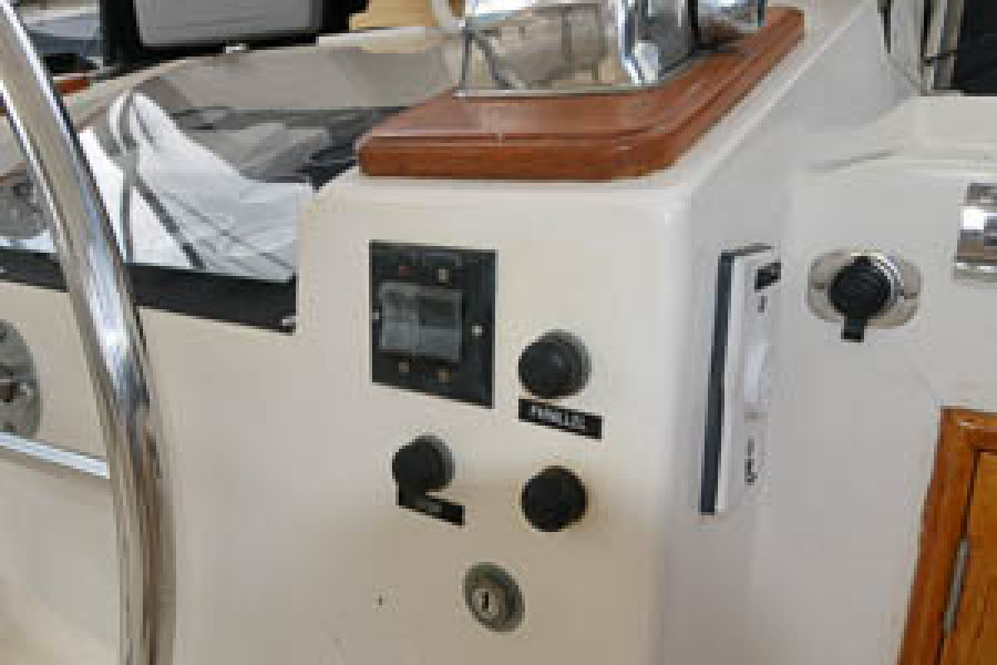 1987 CHB Sea Master Sundeck