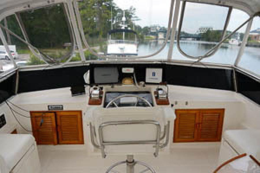 1987 CHB Sea Master Sundeck