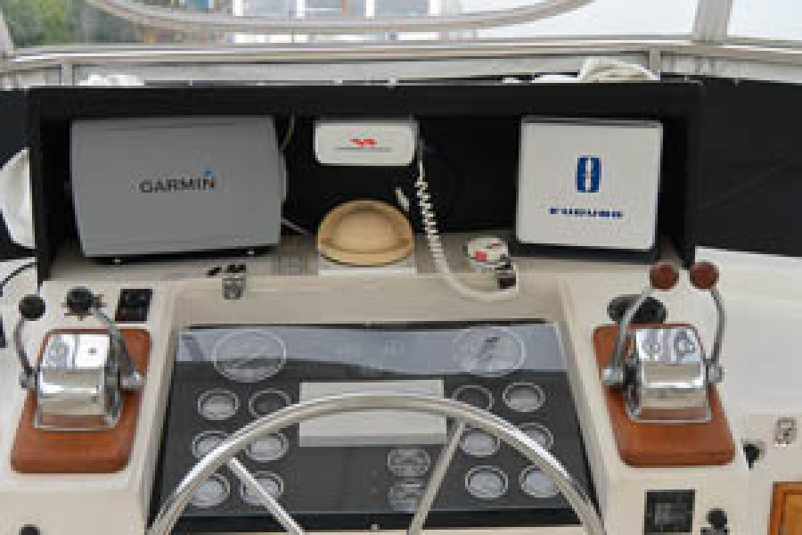 1987 CHB Sea Master Sundeck