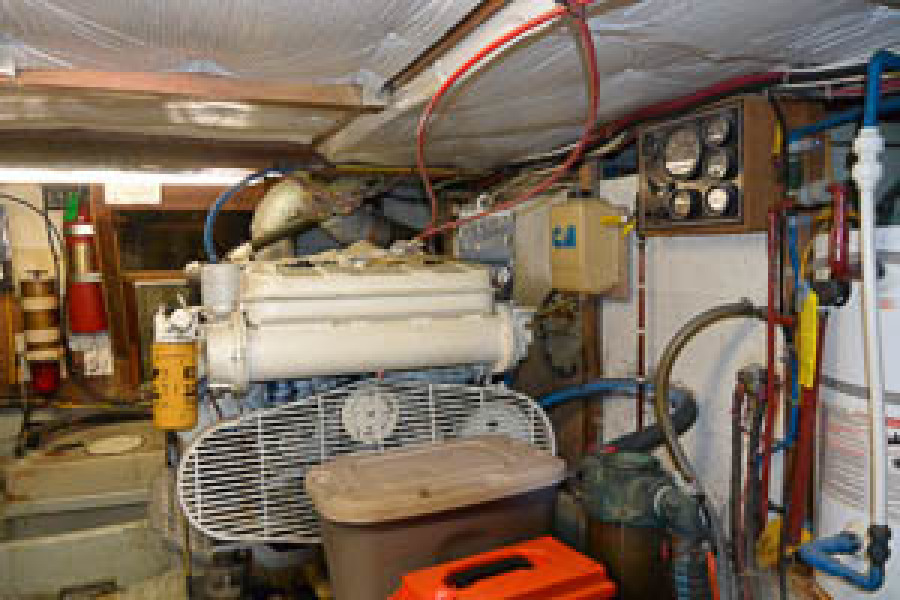 1987 CHB Sea Master Sundeck
