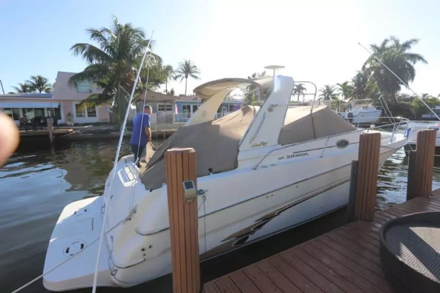 1999 Sea Ray 290 Sundancer