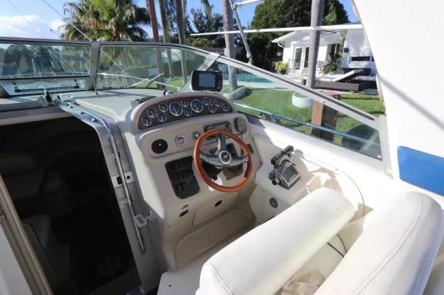 1999 Sea Ray 290 Sundancer