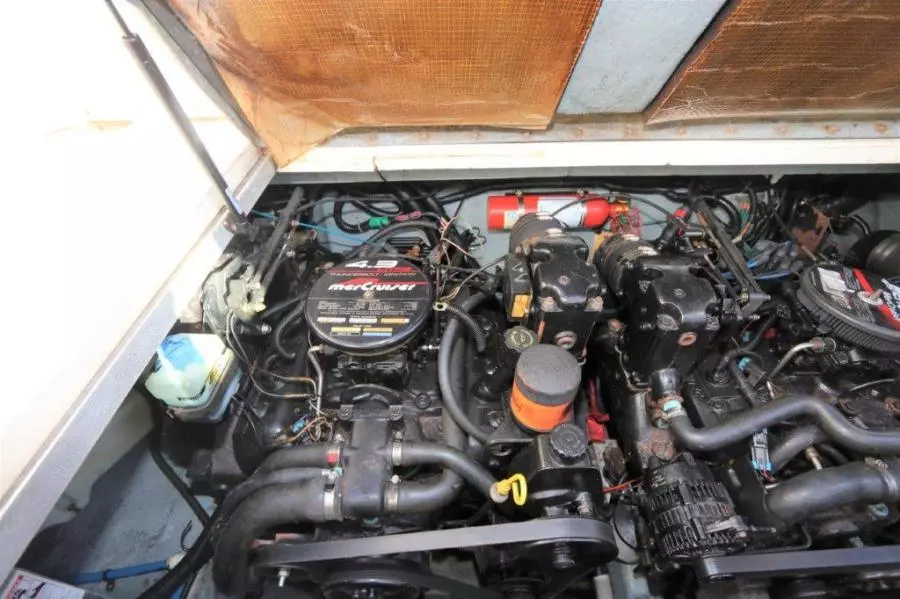 1999 Sea Ray 290 Sundancer