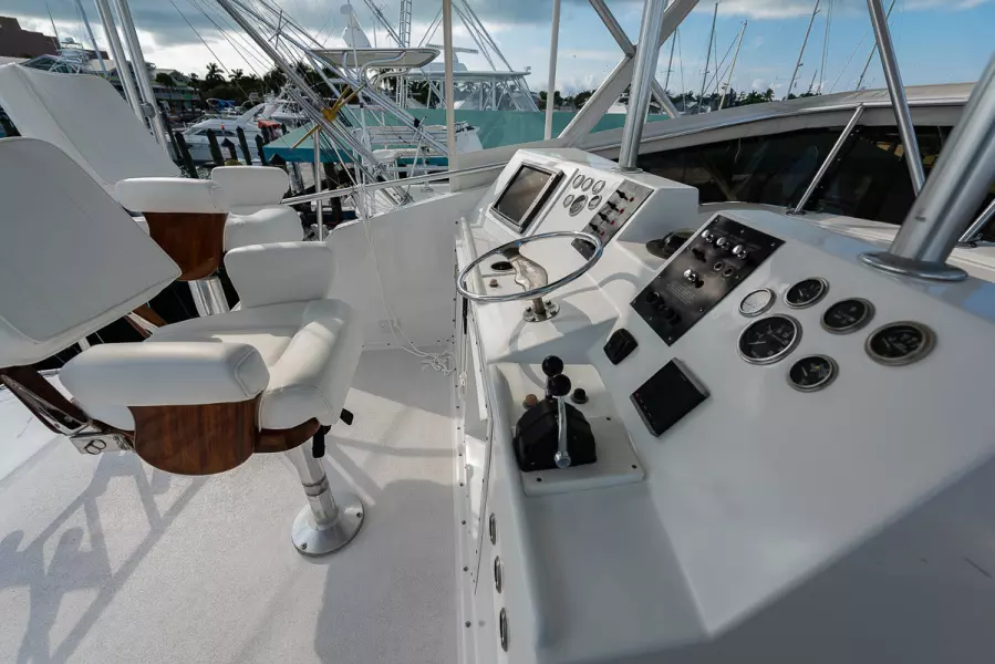 1979 Hatteras 53 Convertible