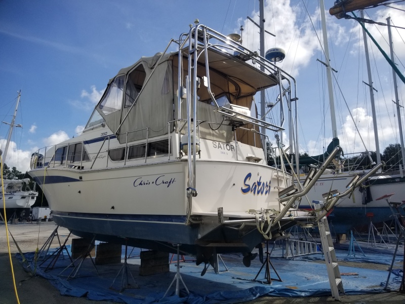 1980 Chris-Craft 350 Catalina