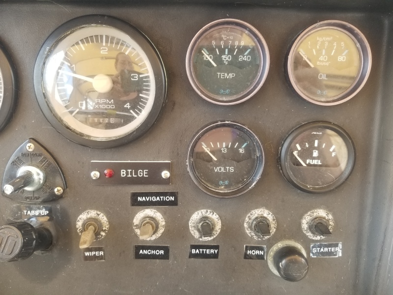 1980 Chris-Craft 350 Catalina