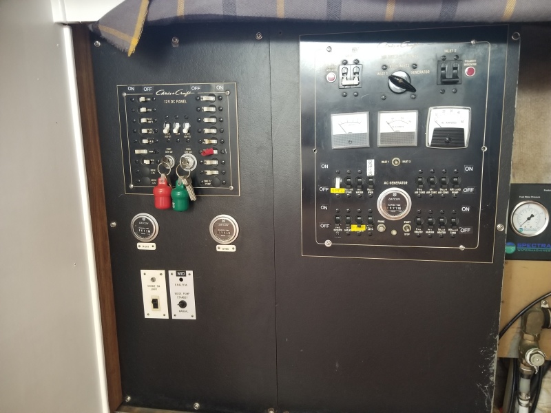 1980 Chris-Craft 350 Catalina