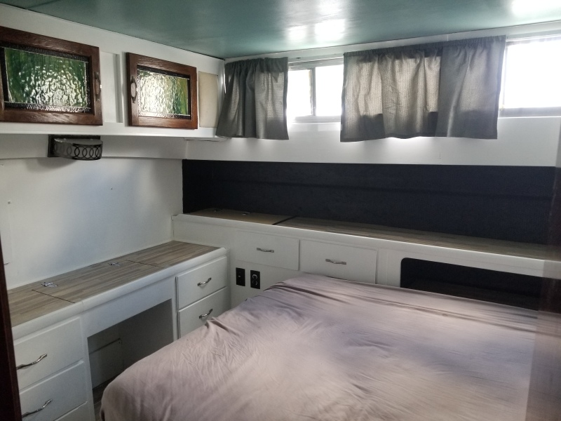 1980 Chris-Craft 350 Catalina