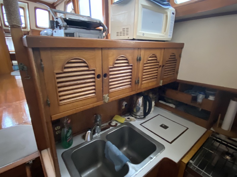 1981 Albin 43 Trawler