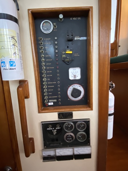 1981 Albin 43 Trawler
