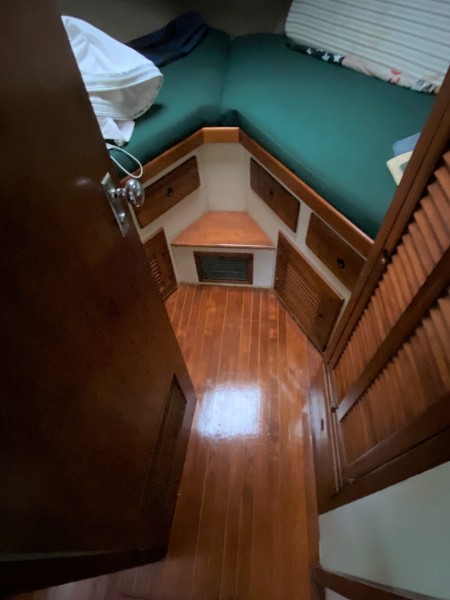 1981 Albin 43 Trawler