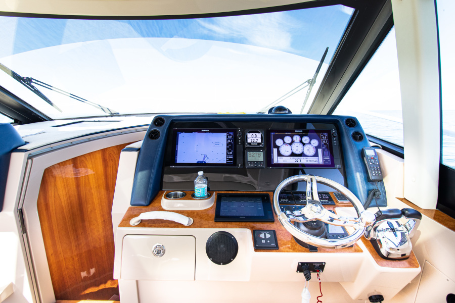 41' 2016 Intrepid 410 Evolution