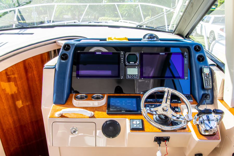 41' 2016 Intrepid 410 Evolution