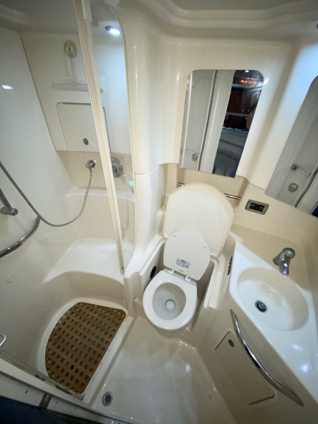 40' 2004 Sea Ray 380 Sundancer