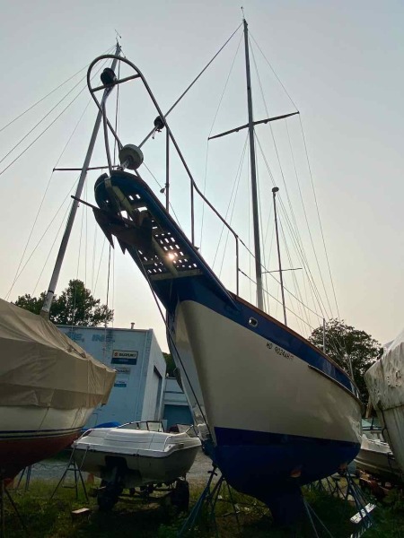 1982 Irwin 46 Center Cockpit Ketch