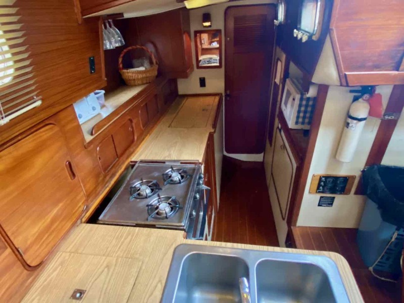 1982 Irwin 46 Center Cockpit Ketch