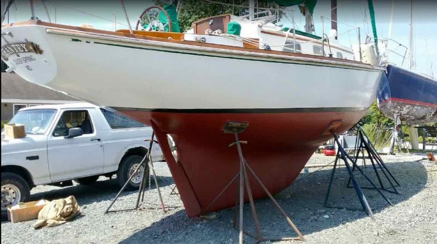 1975 Bristol 32