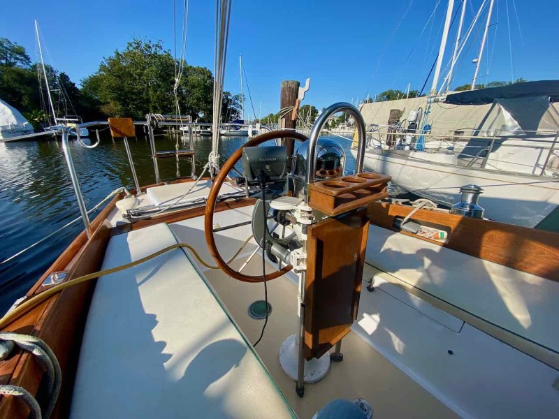 1975 Bristol 32