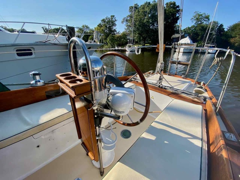 1975 Bristol 32