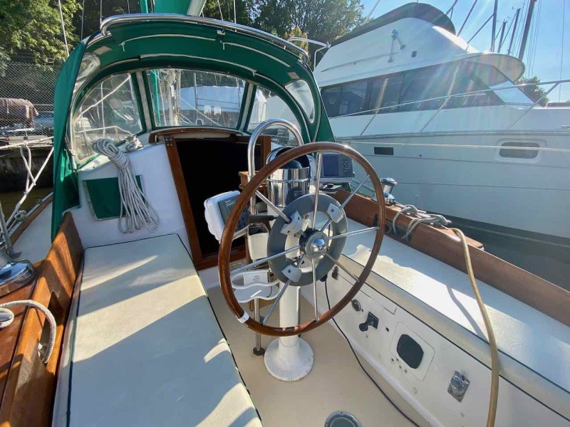 1975 Bristol 32