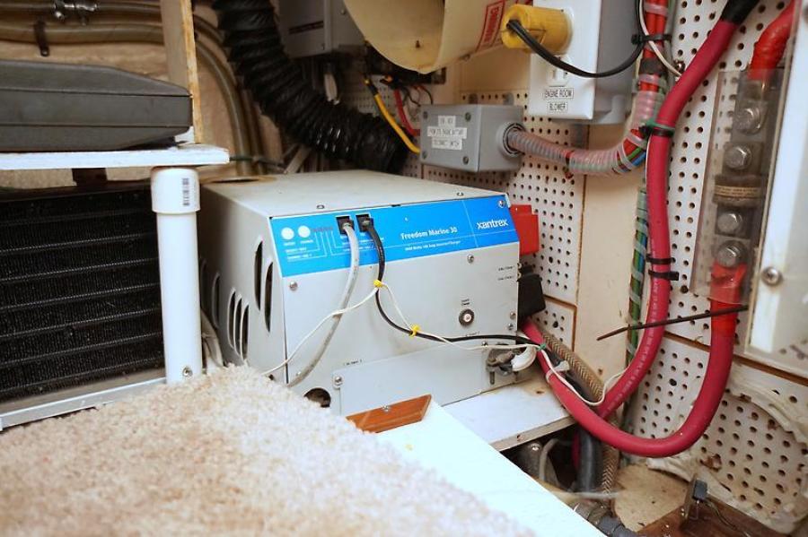 42' Grand Banks inverter