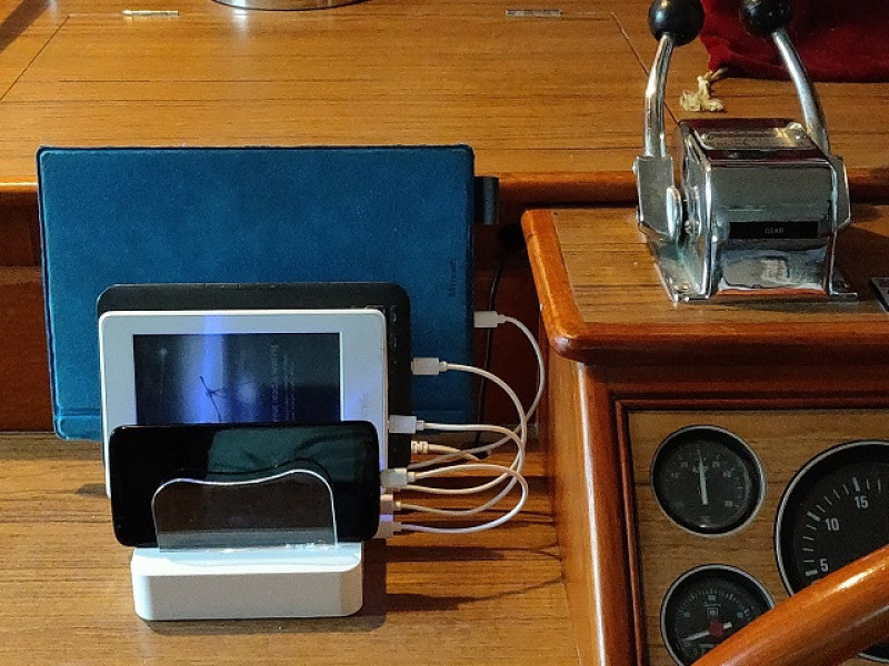 42' Grand Banks lower helm charging station