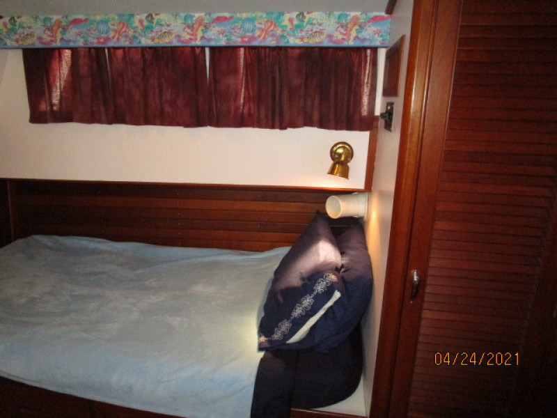 42' Grand Banks master stateroom port