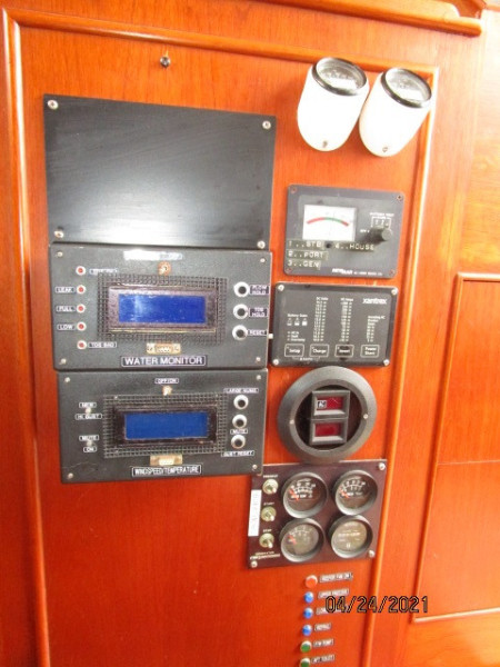 42' Grand Banks lower helm systems monitoring panels