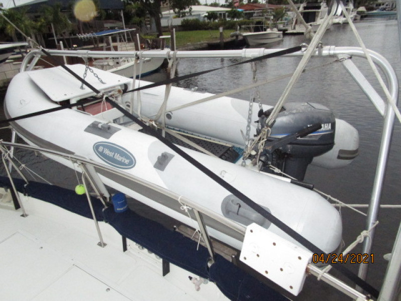 42' Grand Banks tender