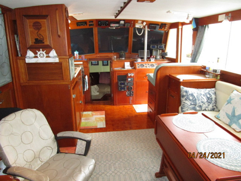 42' Grand Banks salon forward
