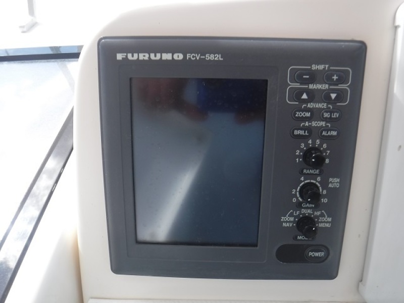 1999 Pursuit 300