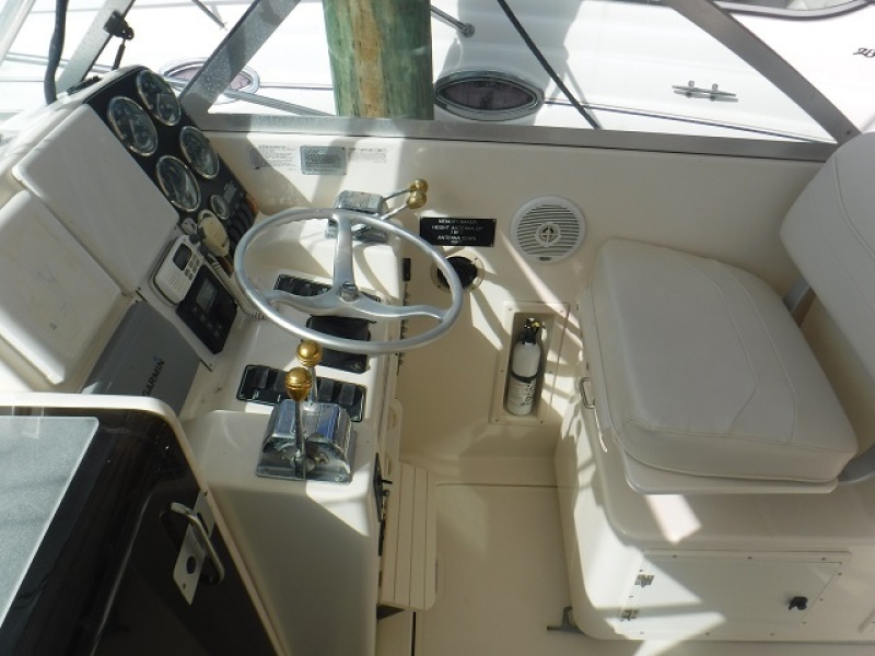 1999 Pursuit 300