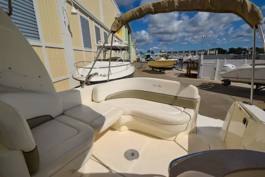 2005 Sea Ray 260 Sundancer