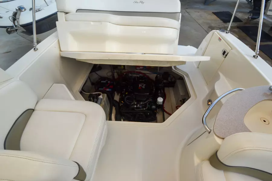 2005 Sea Ray 260 Sundancer