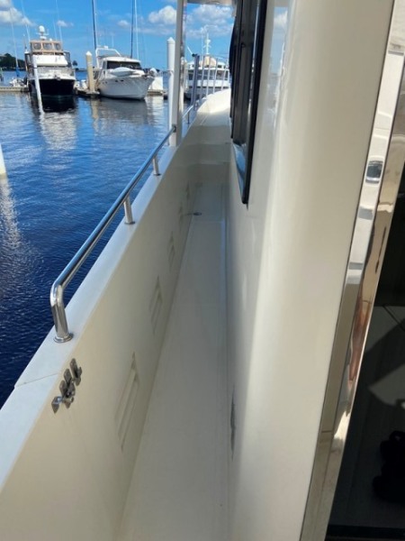 2003 Hi-Star 470