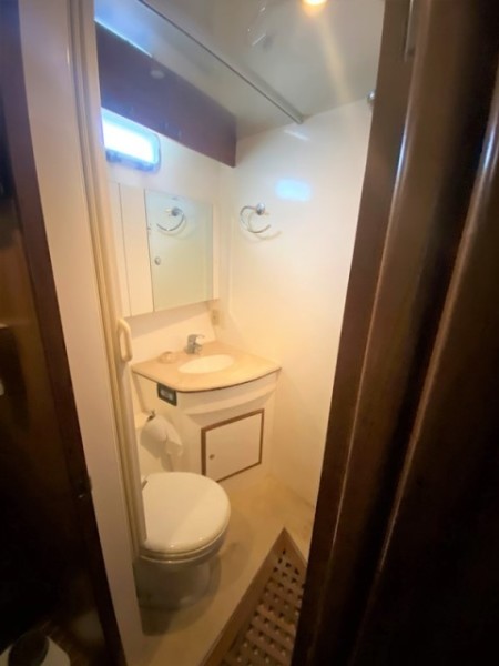 2003 Hi-Star 470