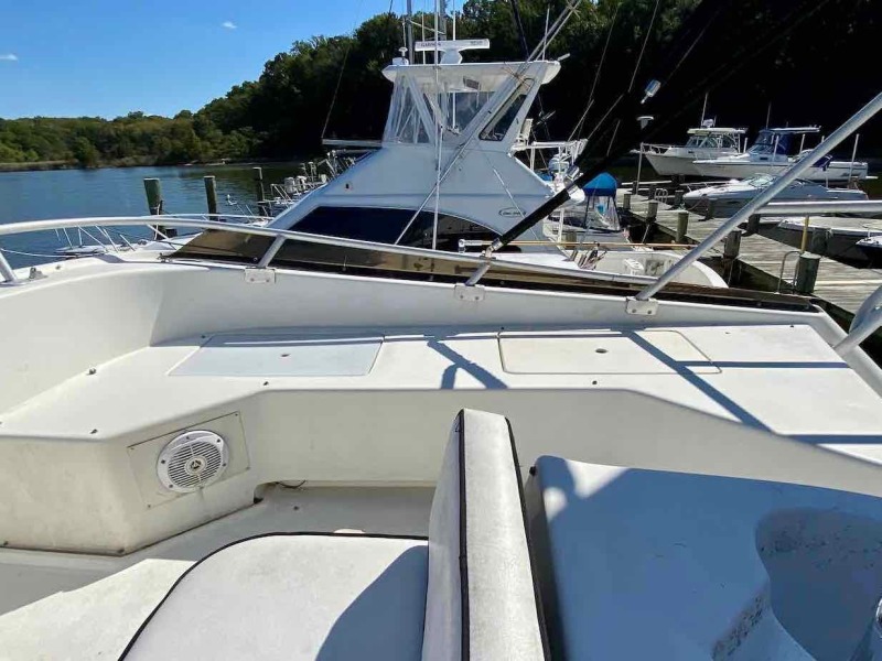 1990 Luhrs 3400